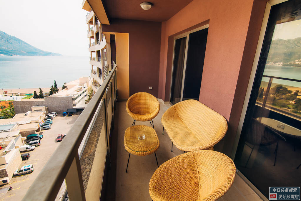 屋顶花园那么好看，下雨了该咋办？别担心，庭院设计师告诉您