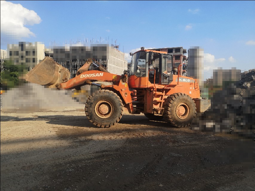 斗山装载机价格高吗,斗山小型装载机质量怎么样