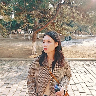 没有美颜滤镜,被赞“温暖了很多平凡人”沈阳女孩拍短视频获赞近600万次主角是爆米花奶奶和糖葫芦大哥