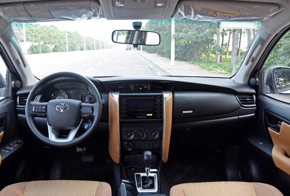 小巧不失霸气的越野车,越野车硬汉中的硬汉