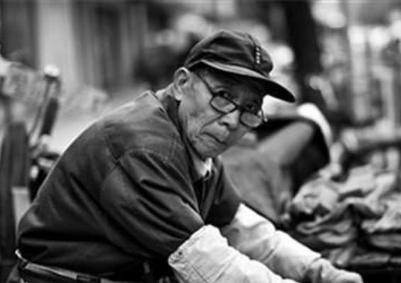 “香港刀王”陈当华：磨一把菜刀，要价上千元，得提前3个月预约