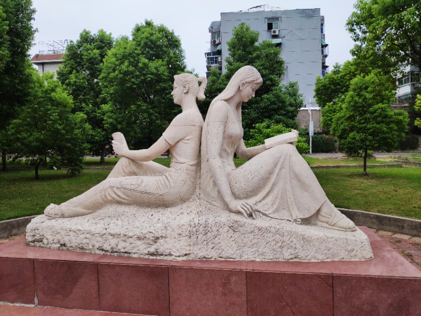 江苏师范大学云龙湖校区,江苏师范大学云龙校区街拍