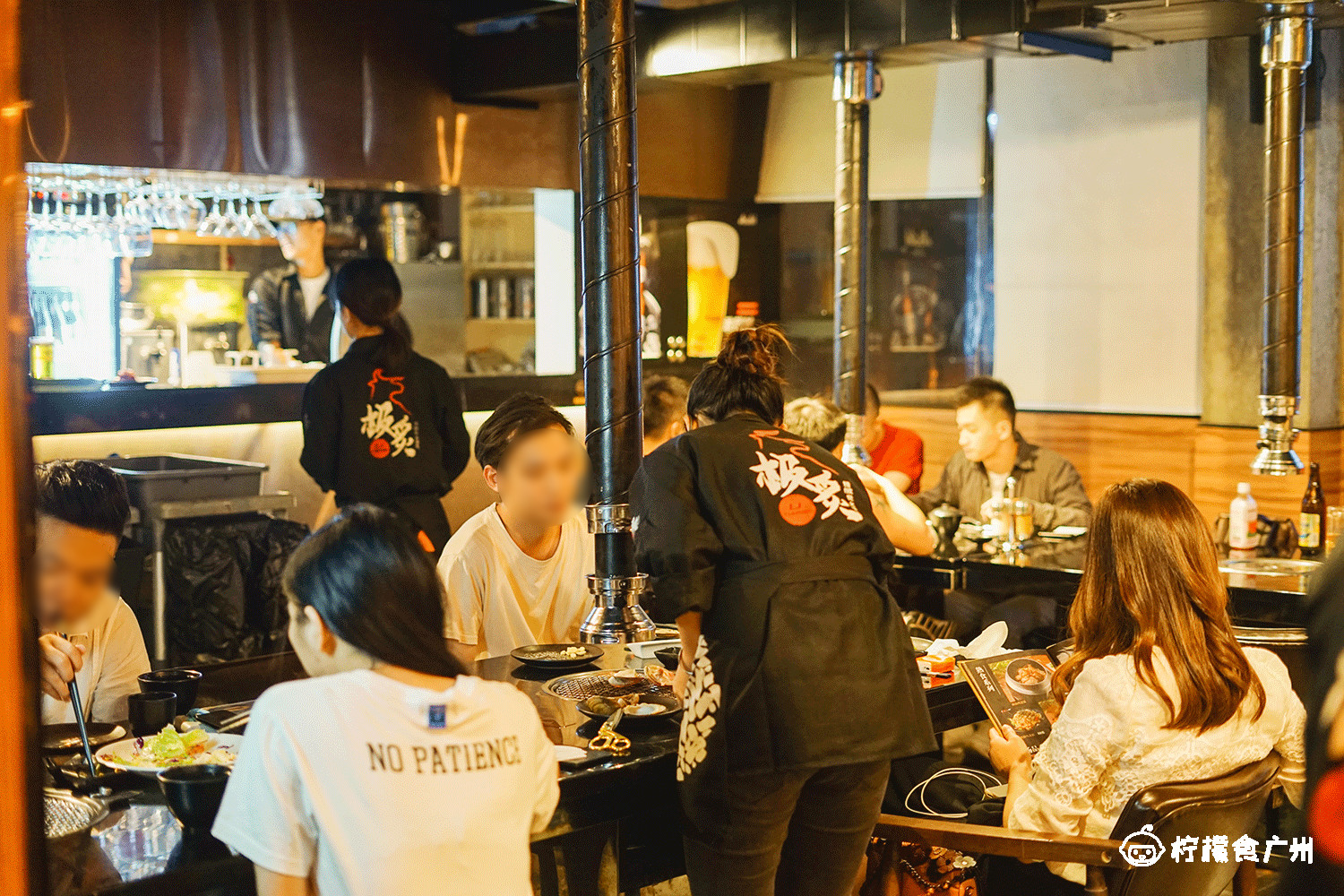 2年有3000条五星好评,6个月前登上必吃榜,这家店膨胀了……