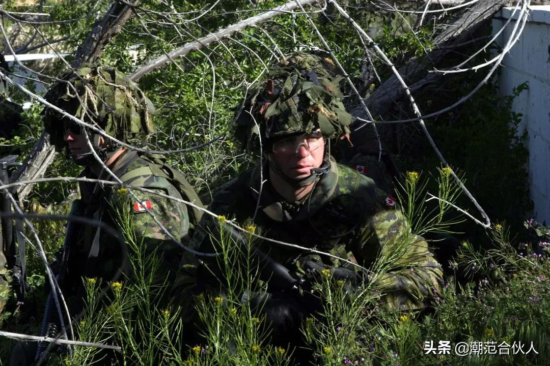 从步兵到吉利服,rafsimons迷彩