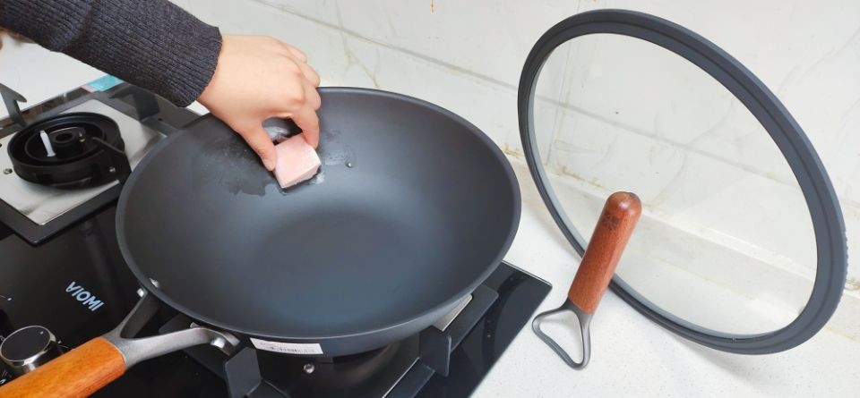 家用轻质无涂层铁锅,高纯零涂层铁锅