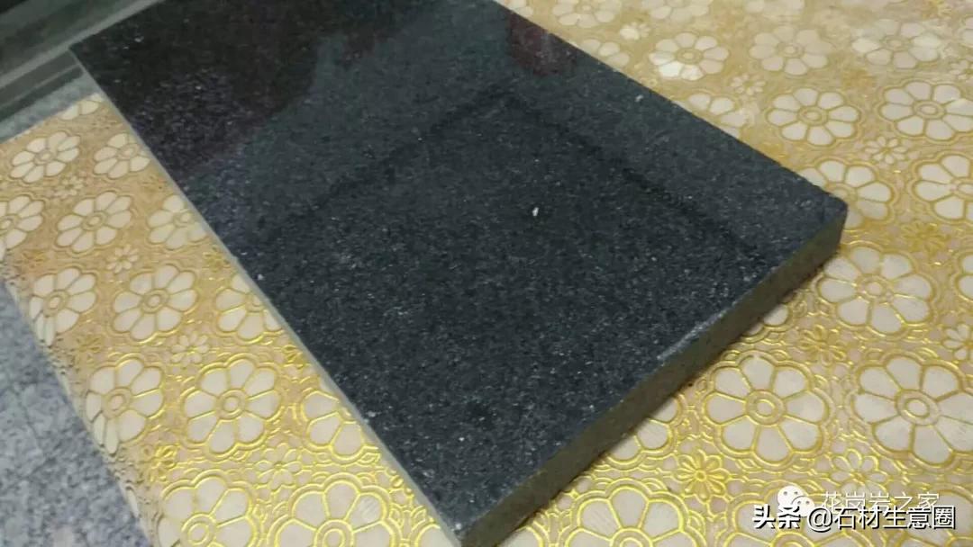 黑色花岗岩辐射大吗,深褐色花岗岩石材