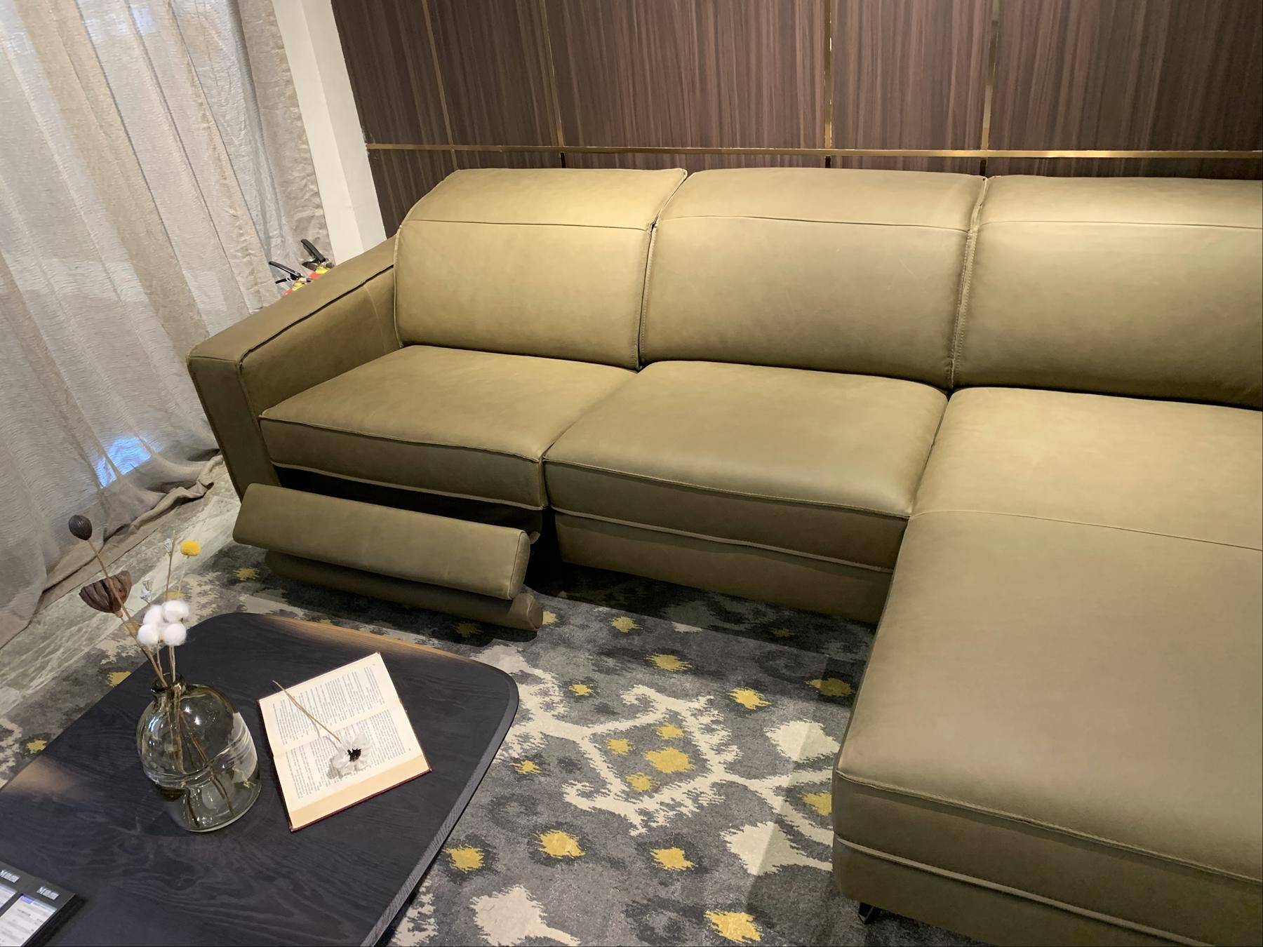 乐至宝沙发和芝华仕哪个档次高,乐至宝和芝华仕一万多沙发哪个好