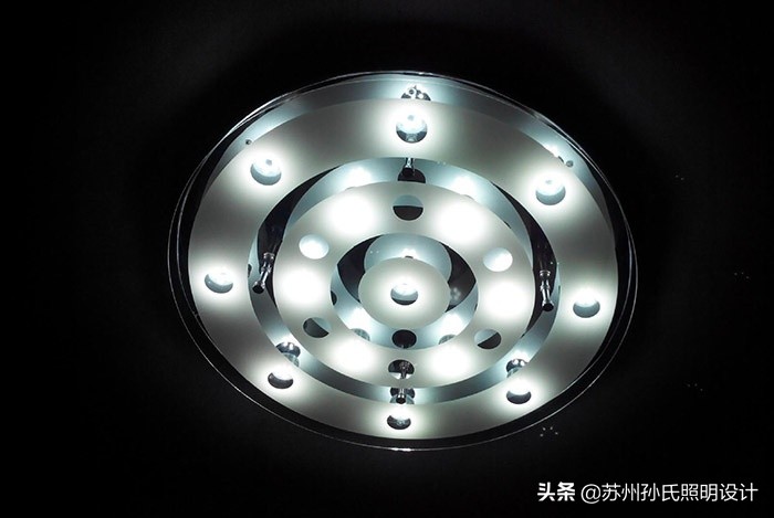 灯具越用越暗是什么原因,家里的灯无缘无故坏是什么原因