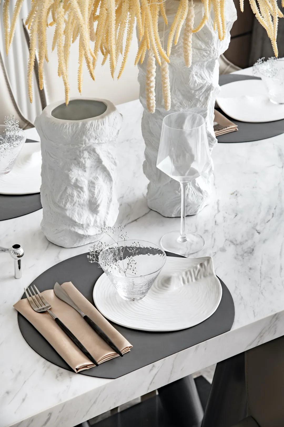 厚重的颜色怎么打造温馨的家,家居颜色流行风格