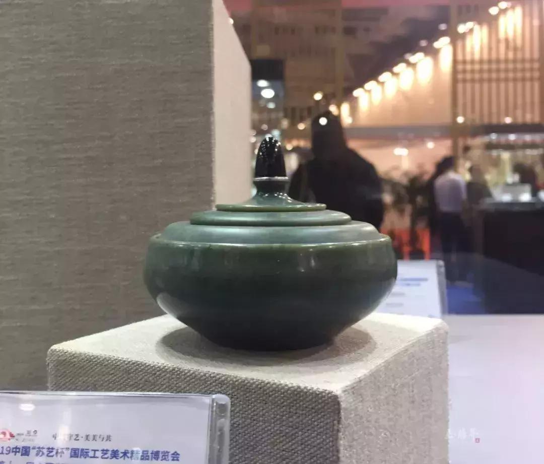 十三届子冈杯玉雕,子冈杯玉雕作品展现场