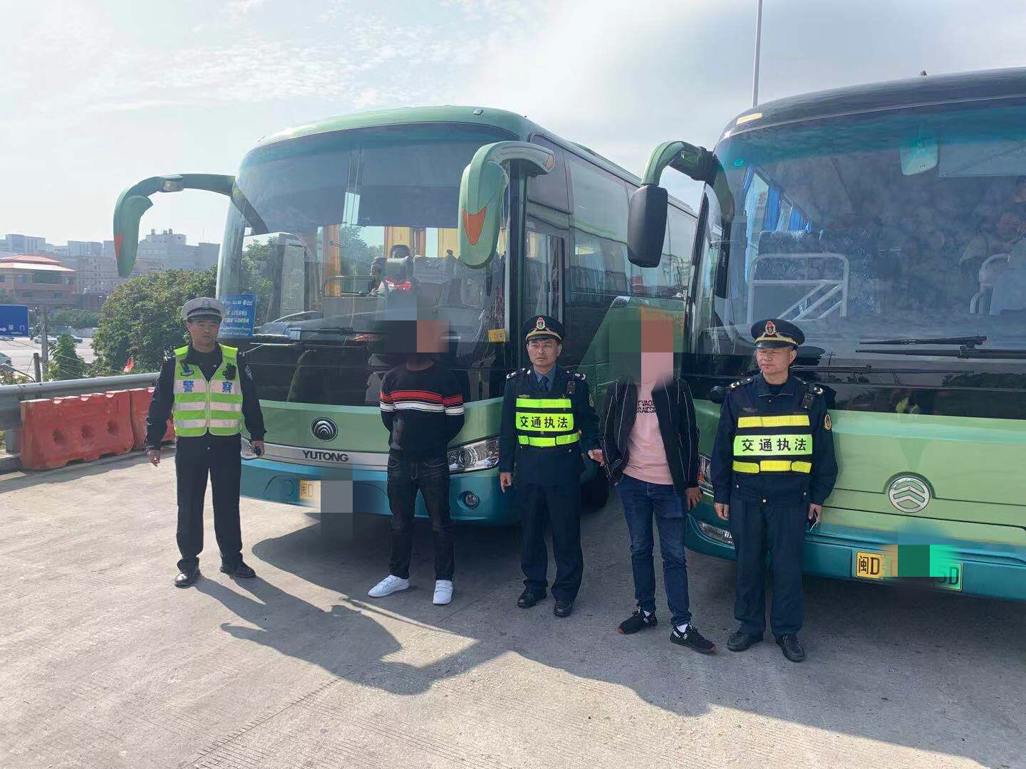 旅行社用非营运车,旅行社接送游客属于营运车辆吗