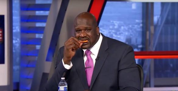 愿赌服输！奥胖惩罚自己的5大奇葩方式，脱裤子舔脚把自己整哭？