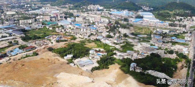 上海八万人足球场,成都八万人专业足球场