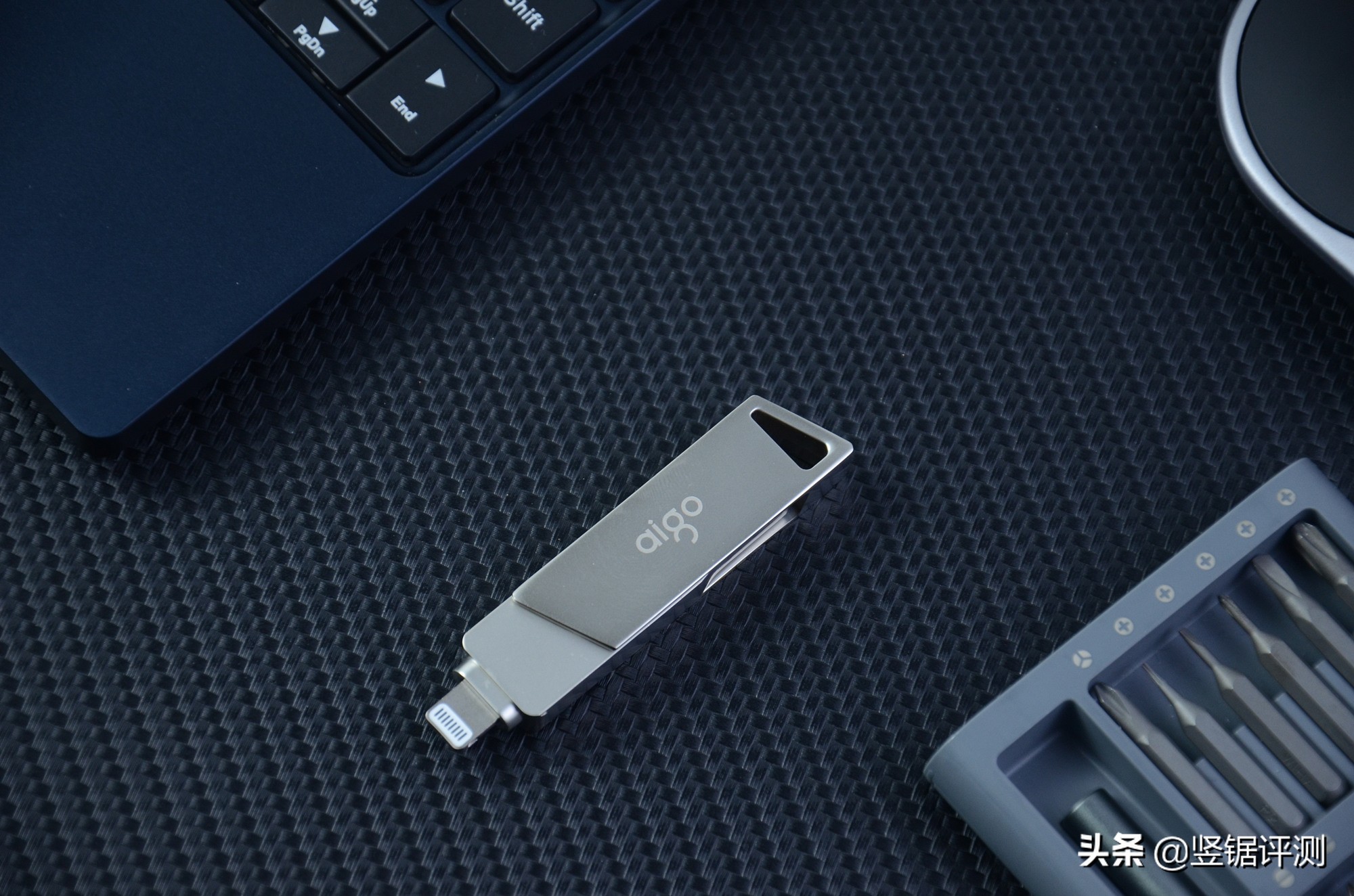 解决iphone备份空间不足,aigo手机u盘苹果