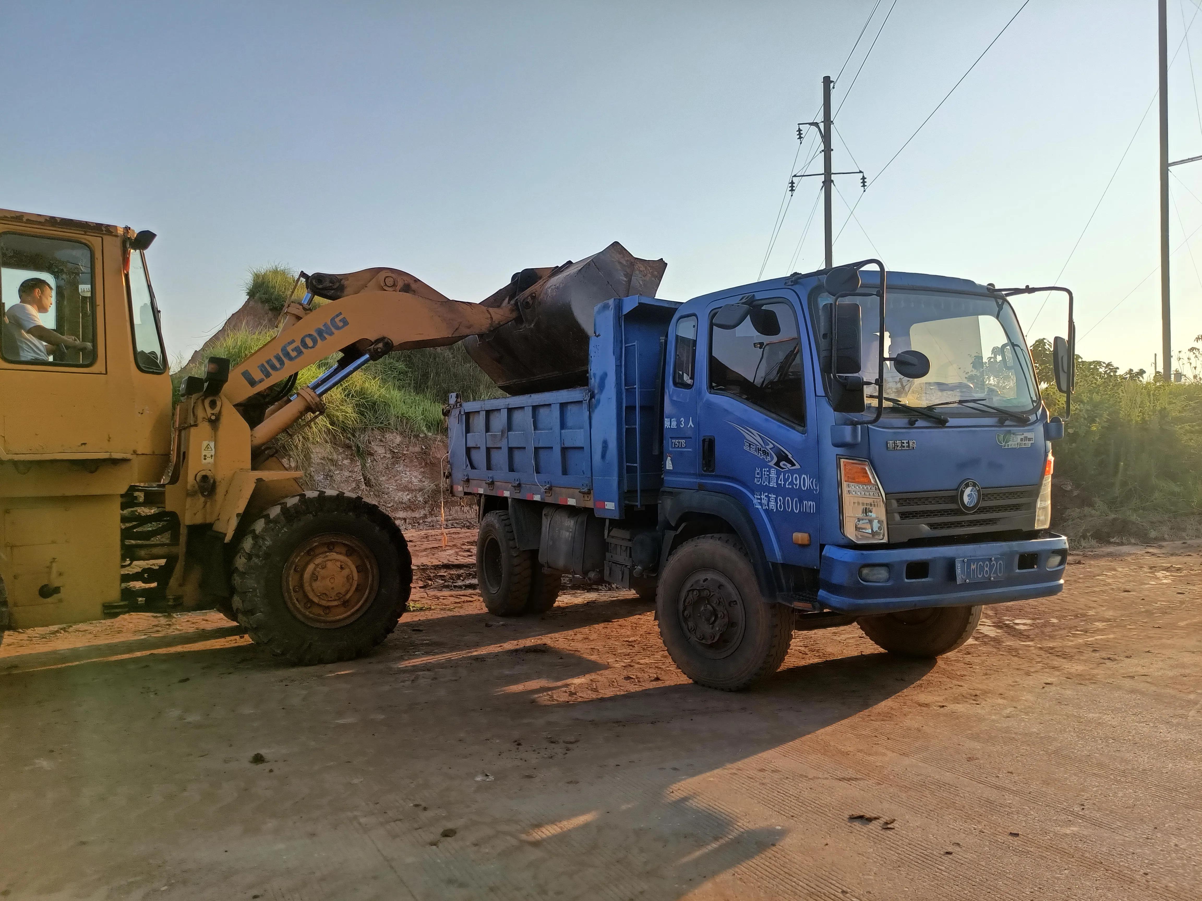 出售自卸车视频,出售自卸车货箱