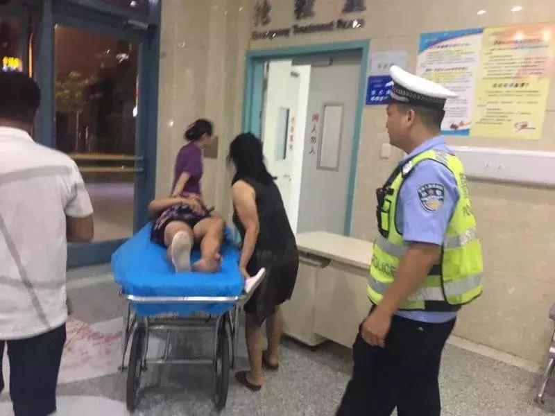 不到11分钟!漳州一女子被毒蛇咬伤,交警警车为其开道