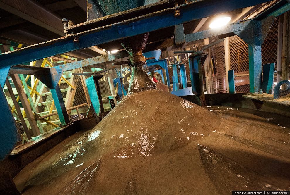 去俄罗斯挖金矿怎么样,真实钻石开采出来的样子