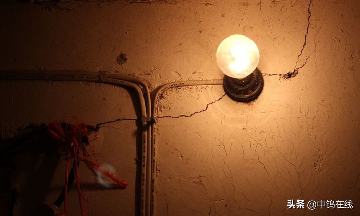 钨丝灯泡没有外玻璃会亮吗,白炽灯和钨丝灯照明原理一样吗