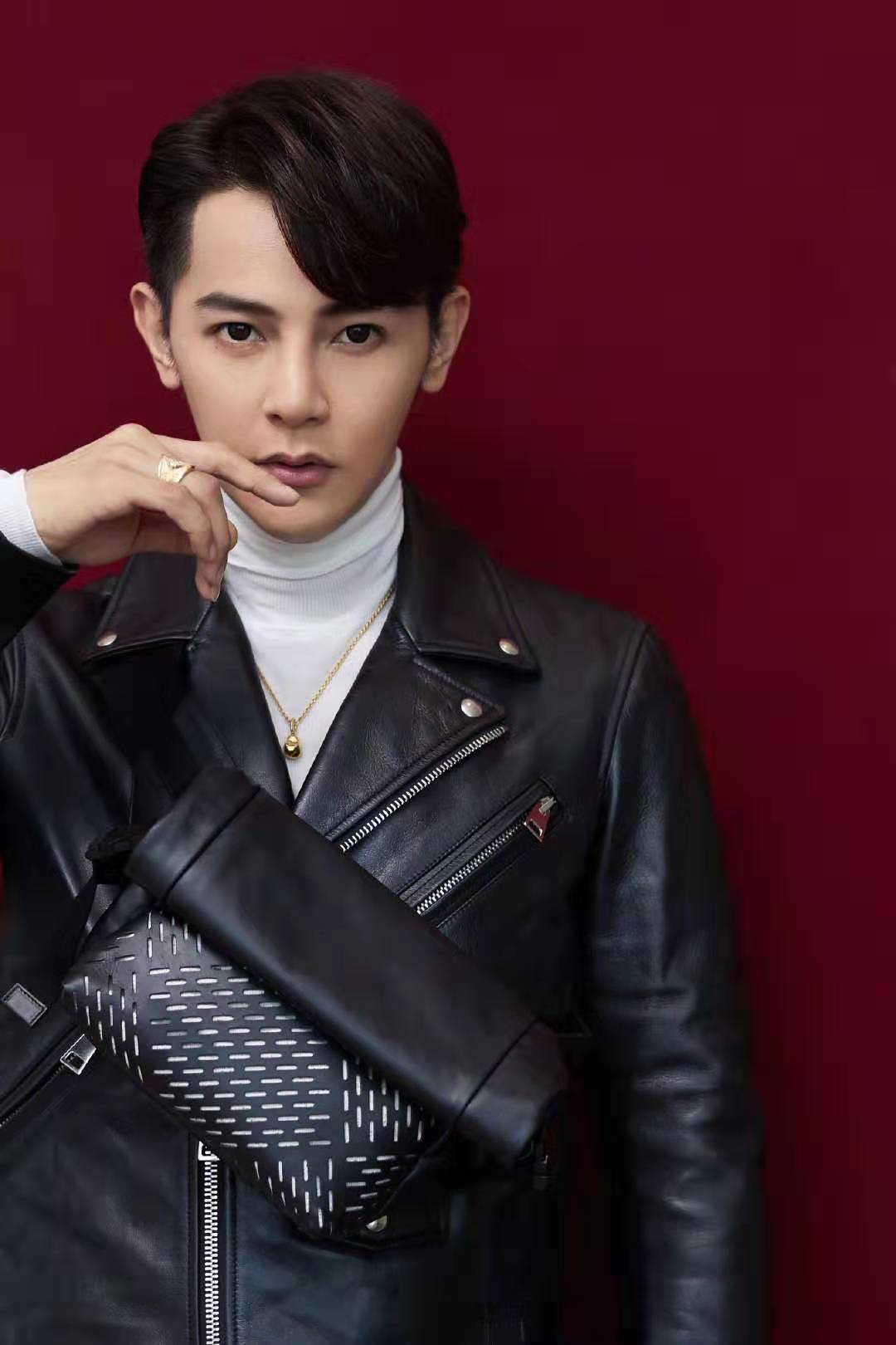 时尚流行的皮衣,时尚潮流真皮皮衣