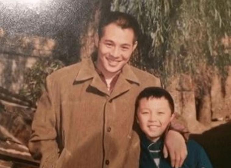 知名童星沦为阶下囚,童星沦落为阶下囚