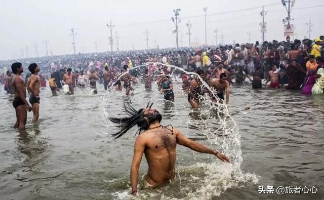 中国小伙巴基斯坦旅游买饮料,中国小伙去印度买东西