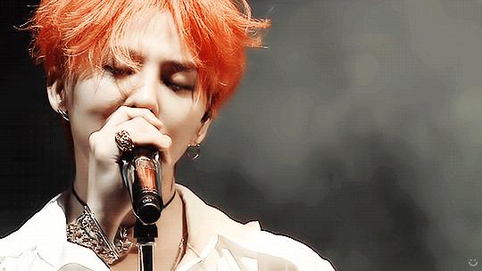 权志龙和jennie约会穿什么鞋,权志龙与jennie的穿搭