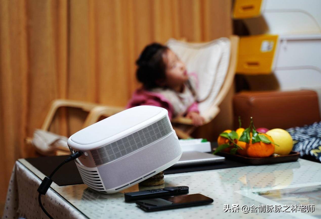 坚果v20投影仪和极米h3s对比,极米投影仪与坚果投影仪哪个更好