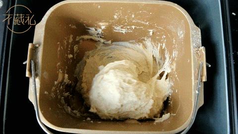 面包机零失败做法,面包机揉面揉不成团