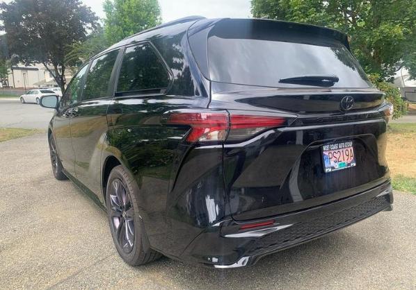 2018年起亚嘉年华s评测8座大空间,东风起亚嘉年华报价及图片