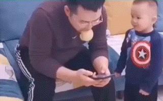 搞笑版的小萝莉,搞笑gif段子妹子你太皮了