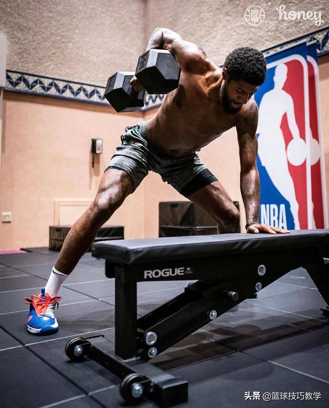 威少篮球鞋多少钱一双,威少球鞋哪代性价比高