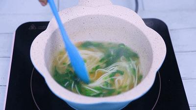 给宝宝做什么粥可以补铁和钙,婴儿面条1-3岁细面补铁