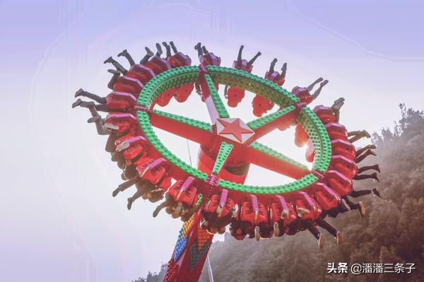 重庆奥陶纪主题乐园真实视频,重庆玻璃栈道奥陶纪