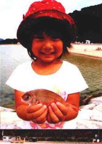 「日本专业海钓入门投钓书籍」熟练钓友投钓钓点海礁