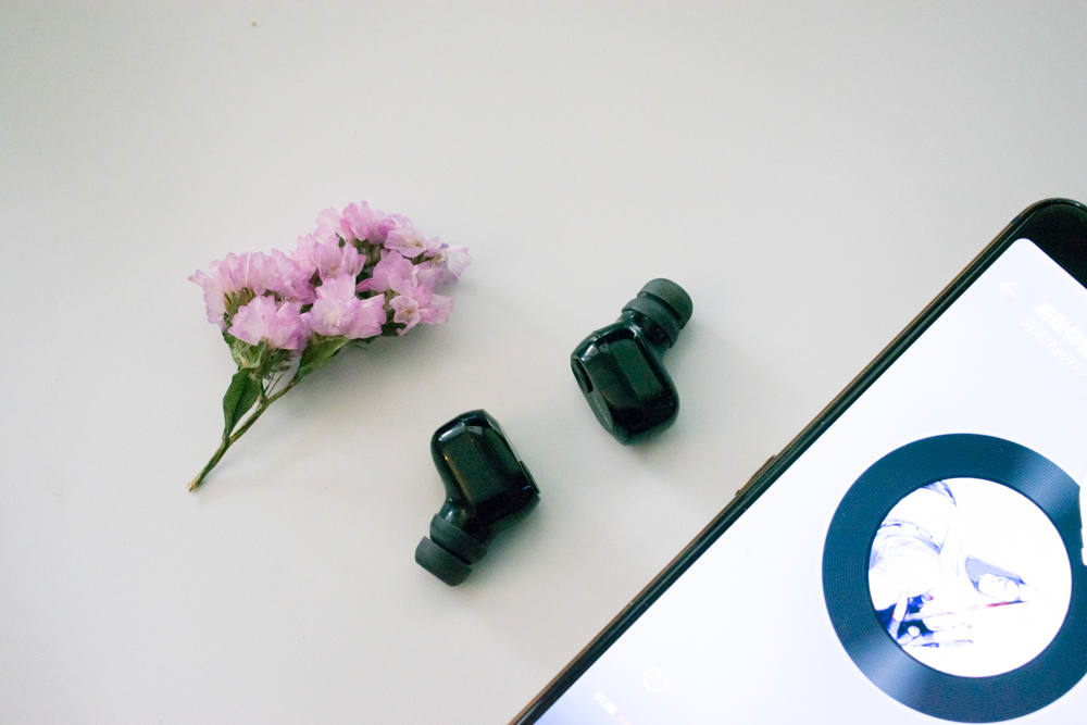 双机和单机的蓝牙耳机有什么区别,蓝牙耳机二合一的有哪些