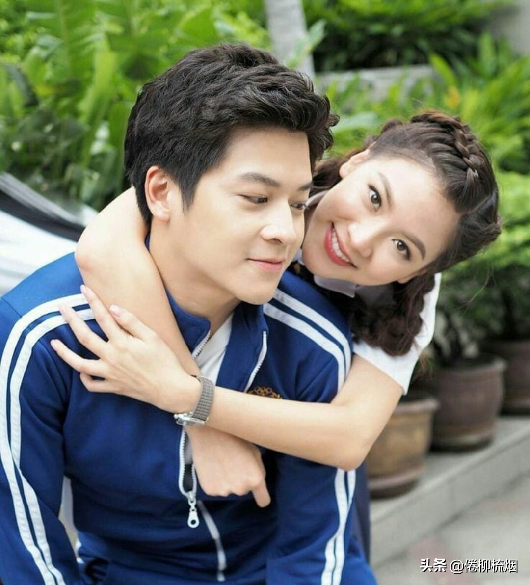 友达以上,恋人未满?泰星Baifern、March:会互相担心,但不会越界