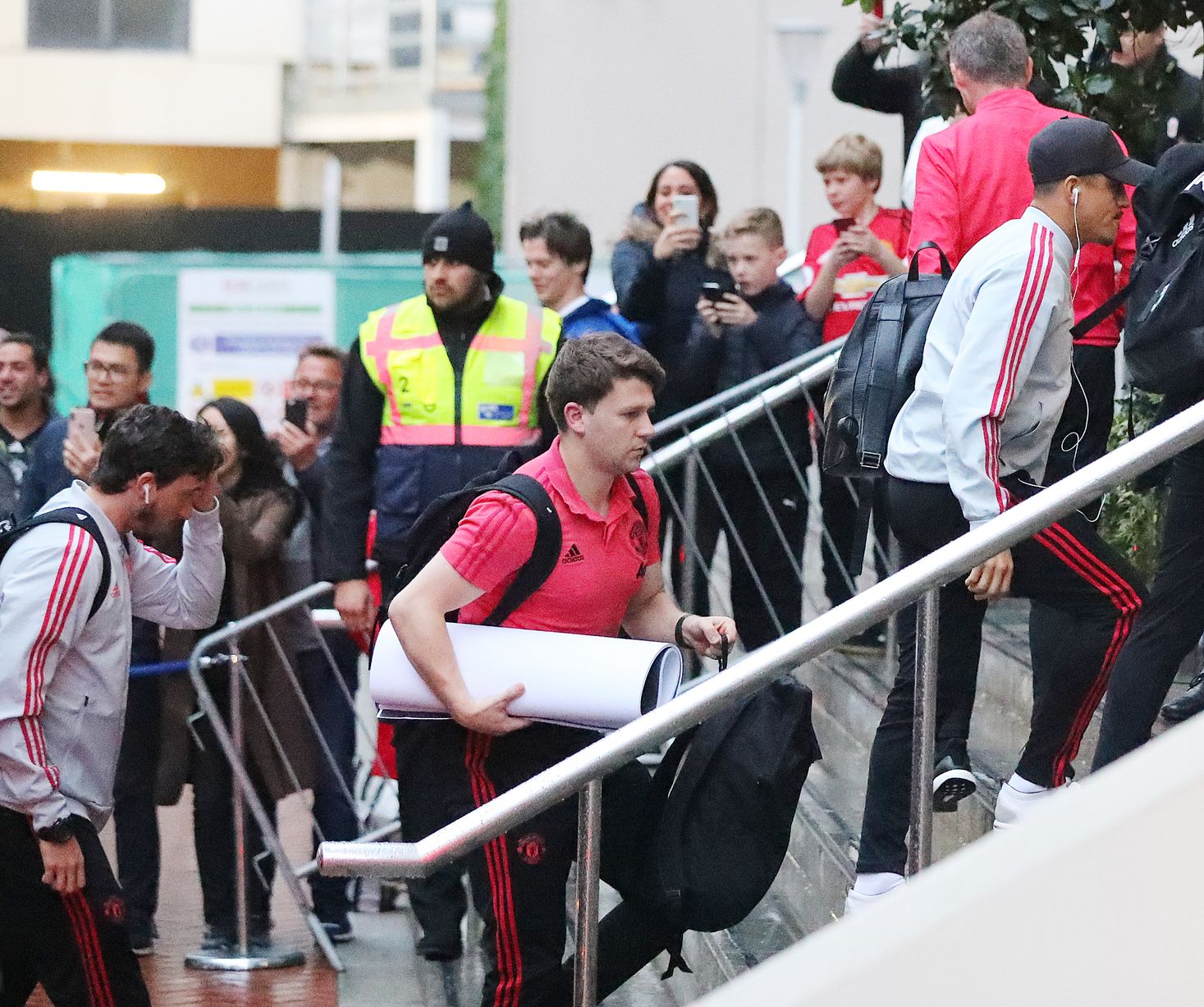 曼联给桑切斯工资本周突破3000万!索帅:对只想赚钱的球星无兴趣