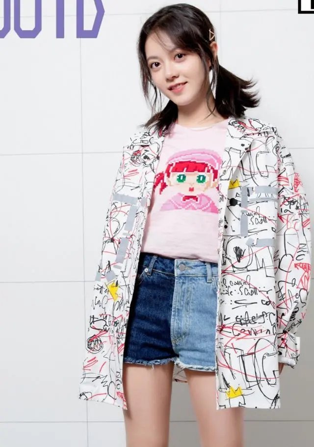 盘点娱乐圈00后漂亮妹妹们的穿搭,有你中意的那位吗?