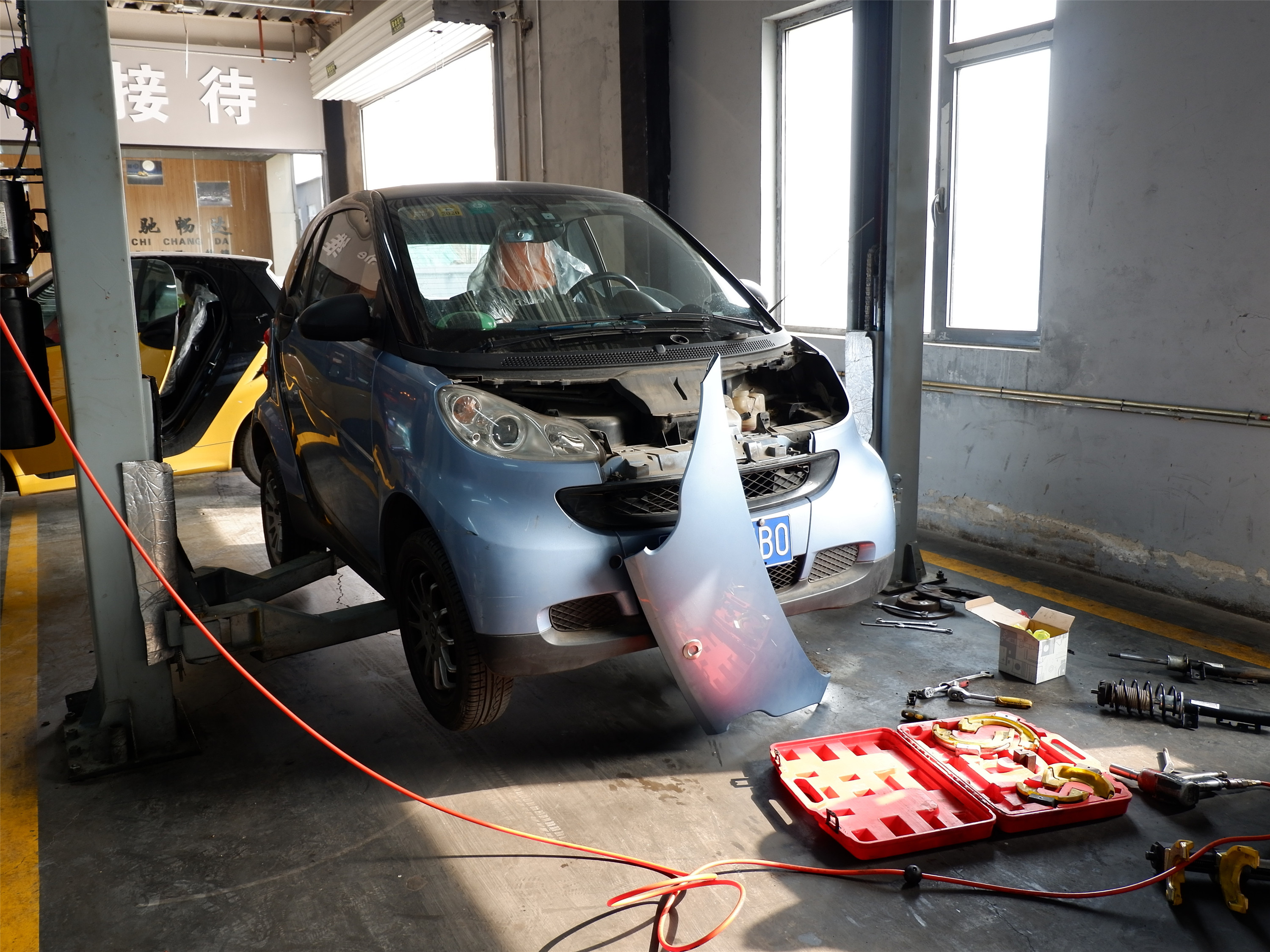 减震器漏油,减震器漏油有必要换吗