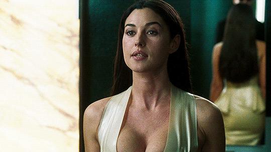 55岁仍然性感至死，这样的天生*物尤**从来没人觉得她低俗