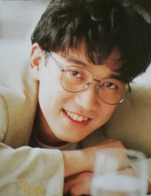 周传雄被谁淘汰,周传雄状况