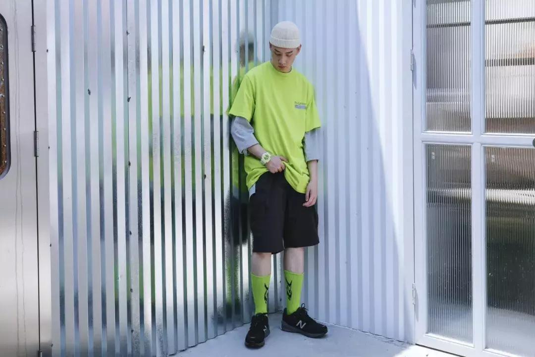 荷尔蒙最爆棚的手表,逆天荷尔蒙透明手表