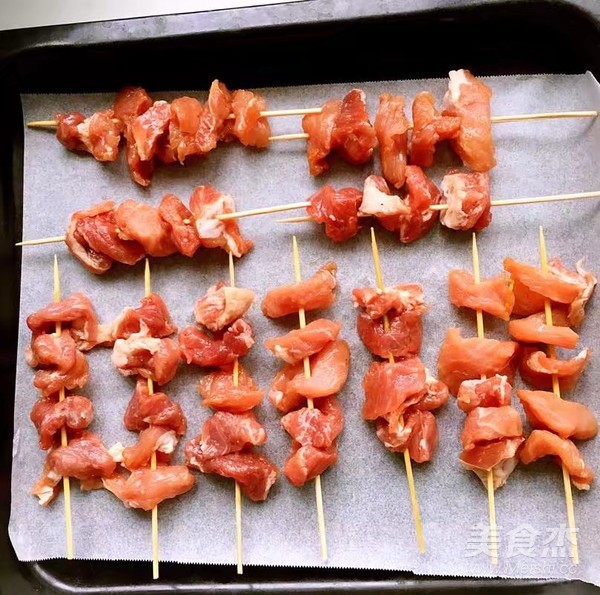 买100元烧烤回家,买了十元的猪肉