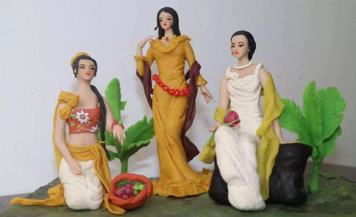 妙手能生花,感受捏出来的艺术丨吴淞面塑传承人冯秋霞采访