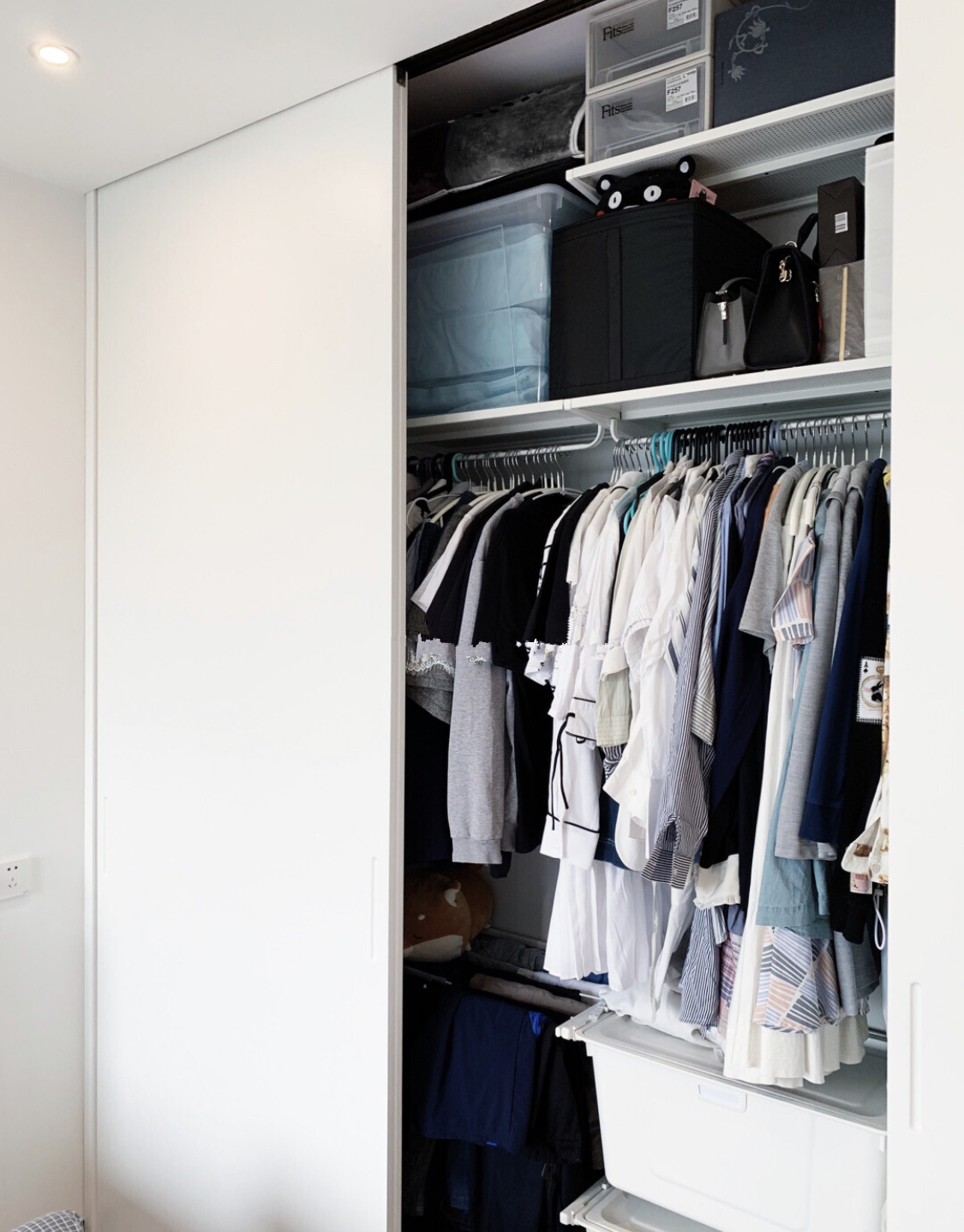 布衣柜收纳教程,一步到位衣柜收纳法