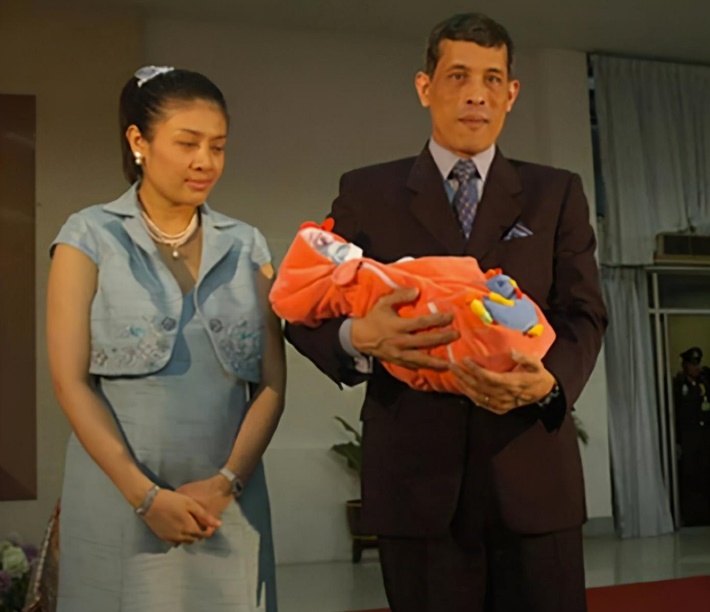 西拉米年轻有多美,西拉米年轻视频