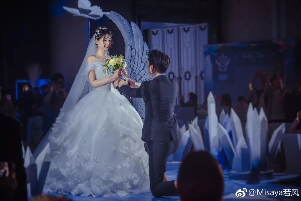 韩商言佟年婚礼“曝光”：get这几点，四舍五入也算嫁给李现了