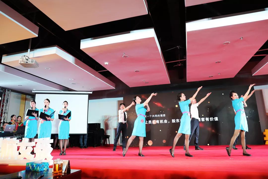 看图识人的女人是谁,看图识人这个女人是谁