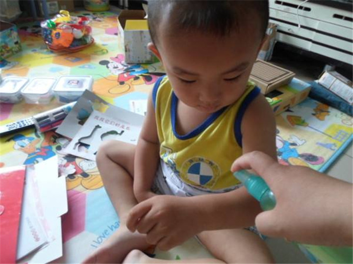 孩子喝了花露水怎么处理,小孩喝了花露水怎么办急救方法