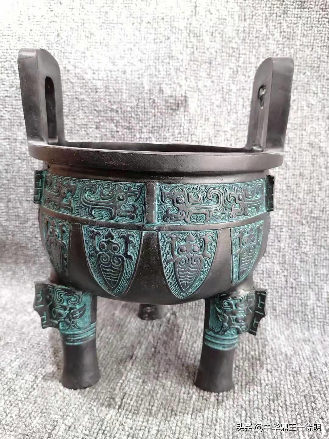 商代凤鸟,商代凤鸟佩风格